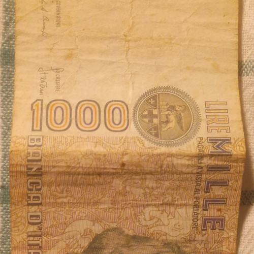 Banconota italia 1000 lire - italia,