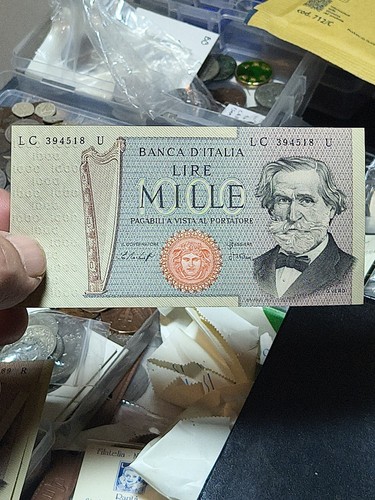Banconota italia 1000 - banconota,